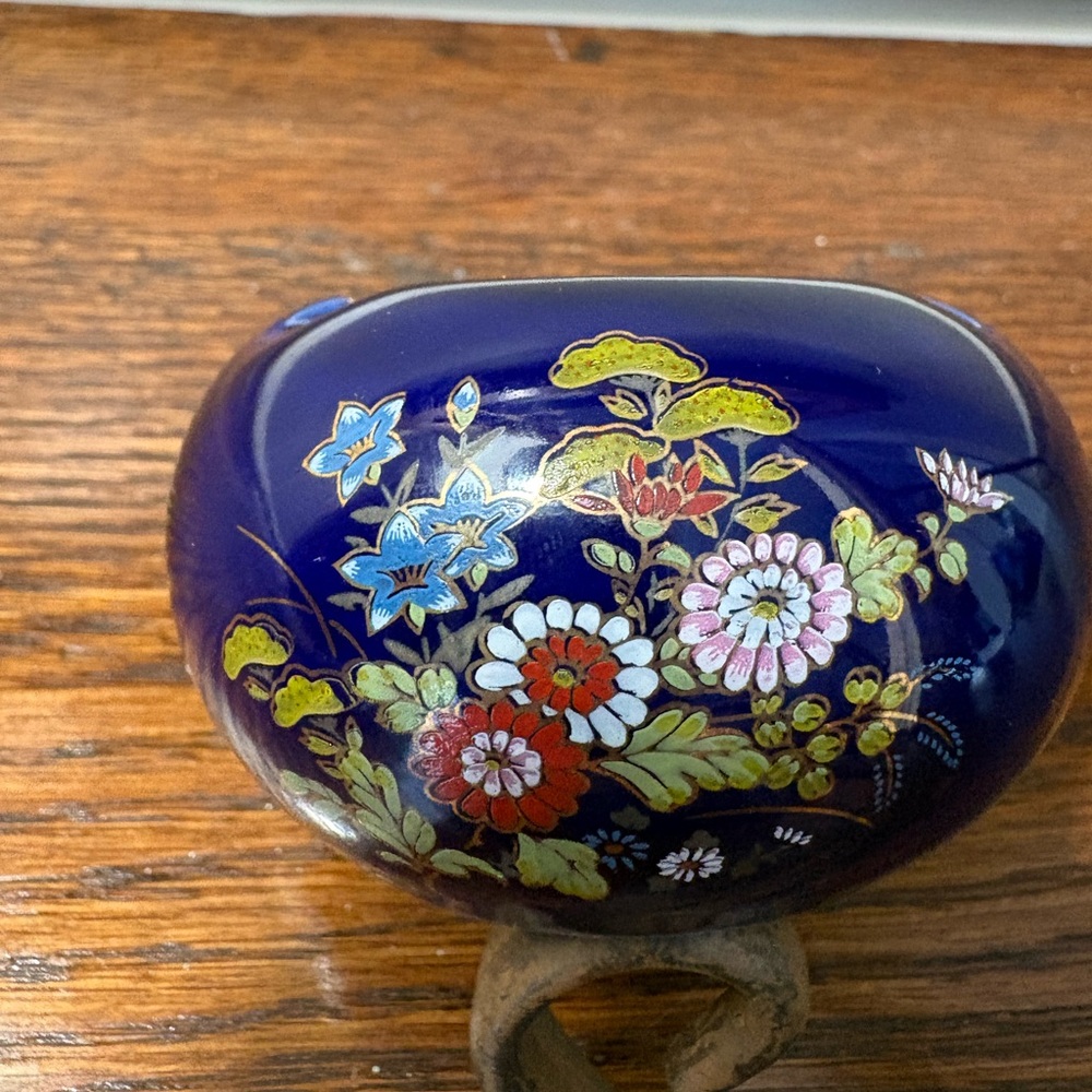 Vintage Kutani Japanese Mini individual Porcelain Ash Tray